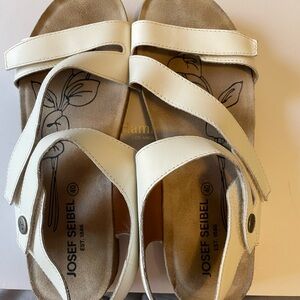 Josef Seibel White Sandals Summer Comfort